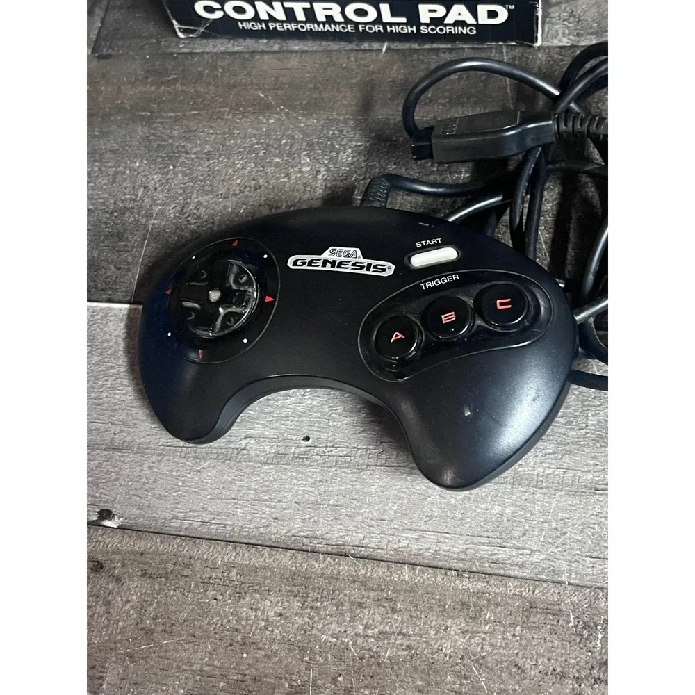 Sega Genesis Control Pad Model 1650 3-Button Wired Controller with Original Box